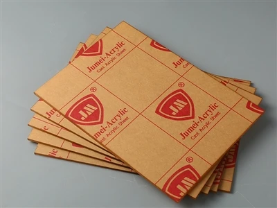 Extruded vs. Cast Acrylic Sheet: A Fabricator's Guide to Choosing Right